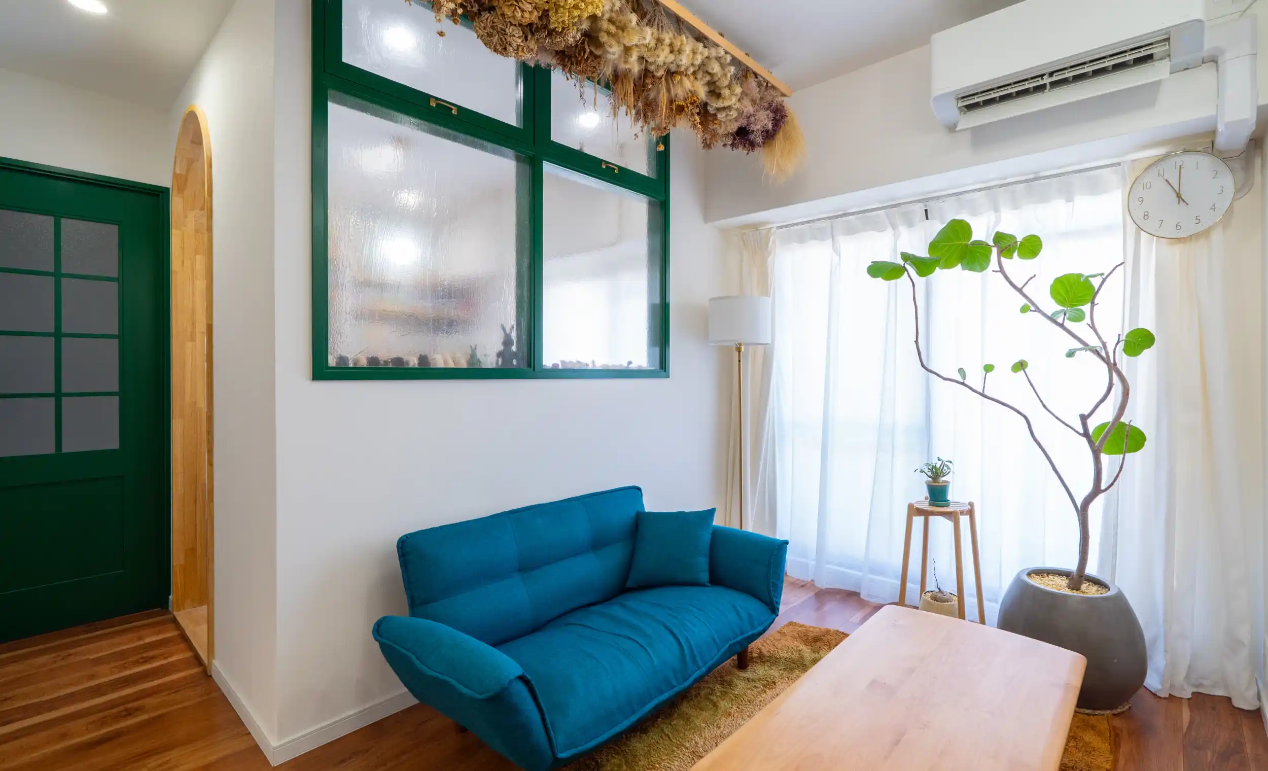 トップメインビジュアルの画像02